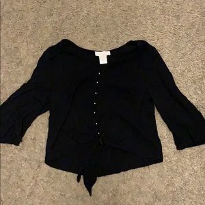 Black long sleeve cropped shirt